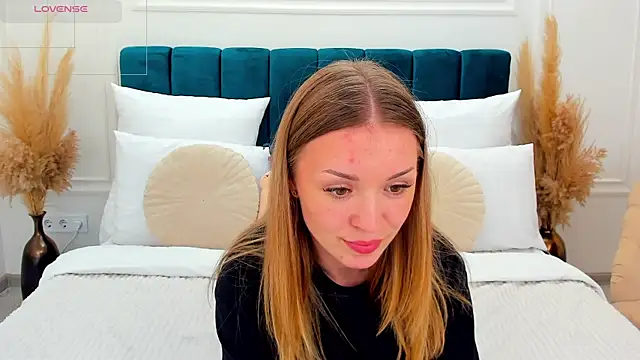 VirginOlly webcam
