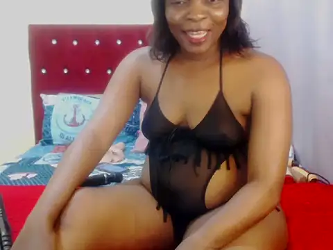 Ebonyblackbootyclitt83 webcam