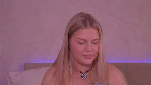 Alexis_Powell webcam