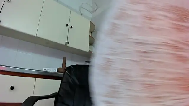 BustyGlow webcam