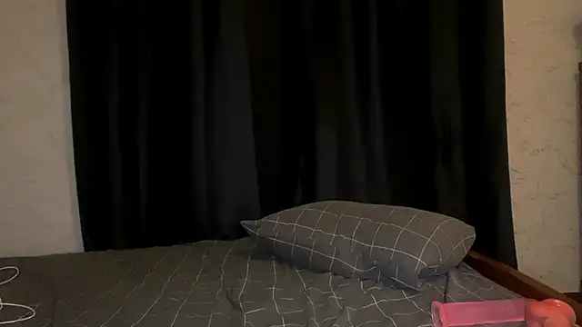 Watch meowli_cute live on EroticFlix - High definition streams