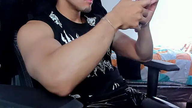 Tommy_Bred webcam