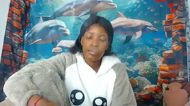 AfricanBarbiee69 webcam