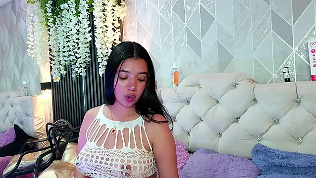 Zaira_bonny live cam on StripChat
