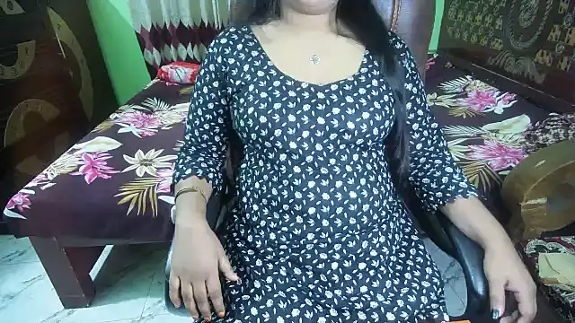 BengaliQueenStar live cam on StripChat