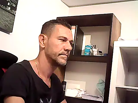 mastercharisma35 (Ask my age) - like tips pls. ı stand up for you.. okey