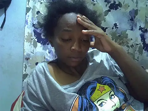 ElianeHot webcam