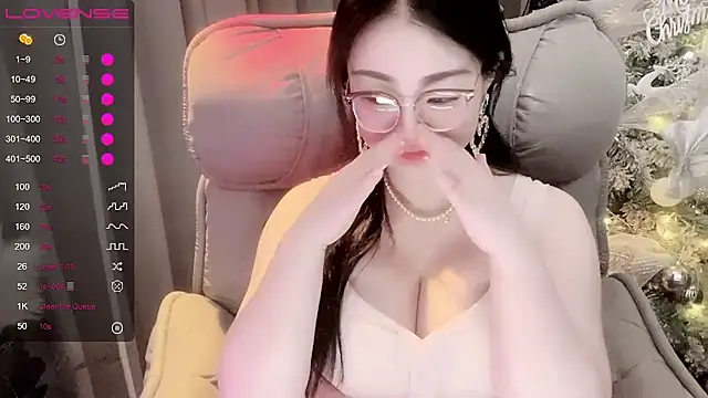 Monica-666888- webcam
