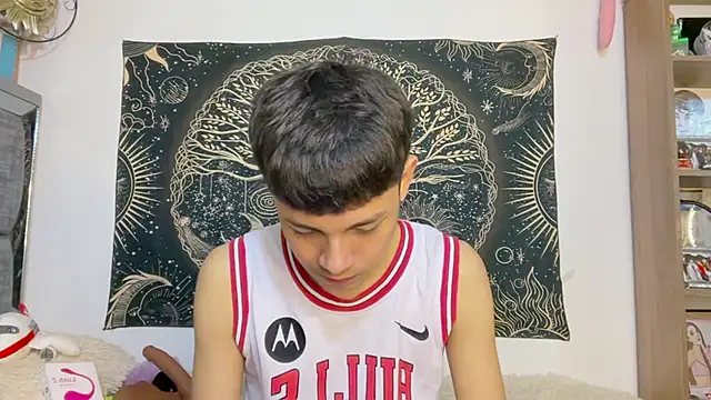 Bldavioro45 - Male webcam sex chat