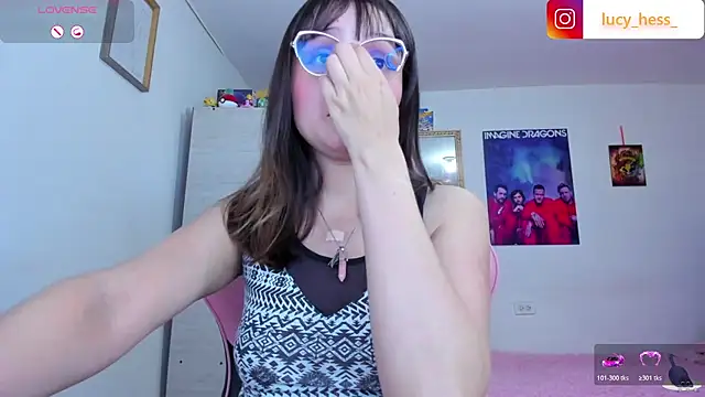 Lucyy-hess webcam
