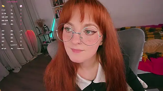 Alice_CutePerv webcam