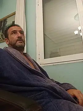 dantrov79 (Ask my age) - Play with FLASH Menu.. Cum at Goal 💦 💦