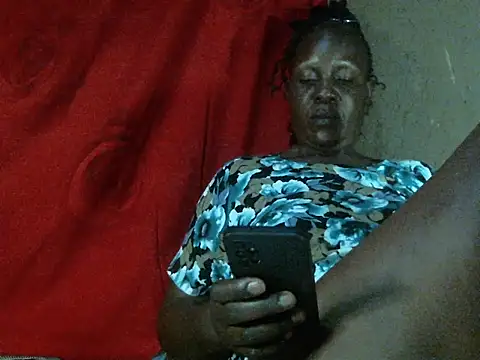 freaky-pussy2 (F milf) - HELP RAISE FEE