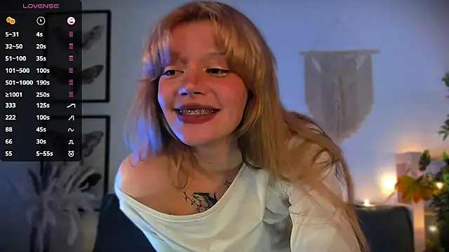 boobsybootie live cam on StripChat