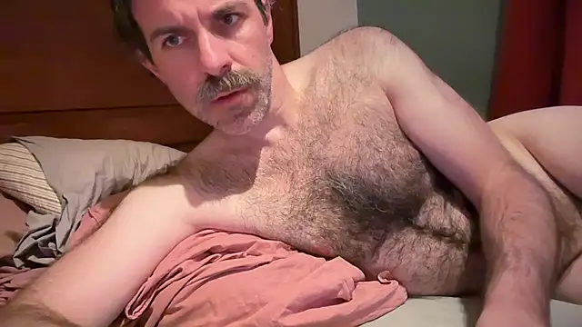 Brianjonest webcam