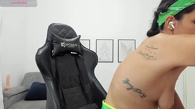 natalia_curvy1 webcam