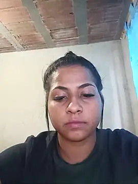 Giselabrunette25 webcam