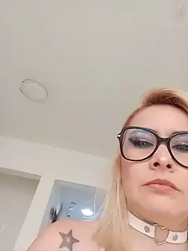 CandieGilson__ webcam