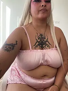 pinkbaddie777 webcam