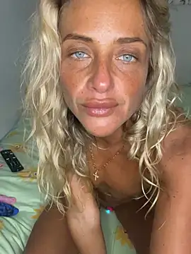 ScarlettGold_