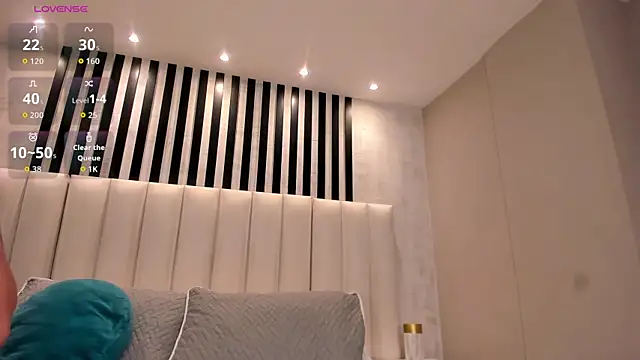 PaulineSanz webcam