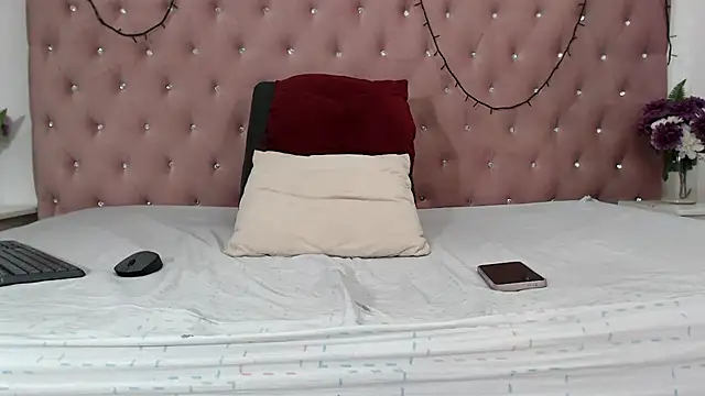 AvrilBennettx webcam