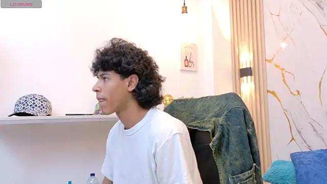 Zayn_Fox32 webcam