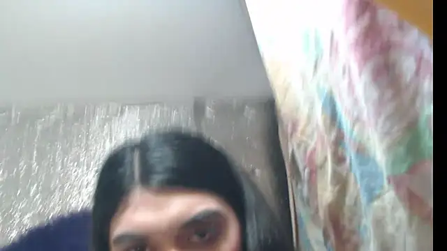 RoseAmarie webcam