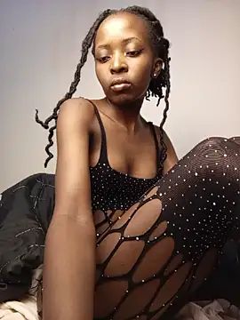 xoxopettitelue webcam