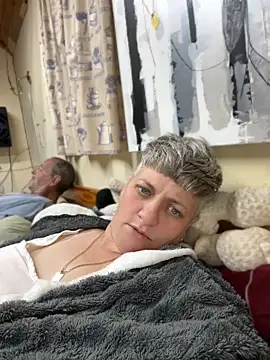 blueiceeyes (F milf) - Rent