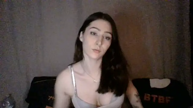KynekoBtbf webcam