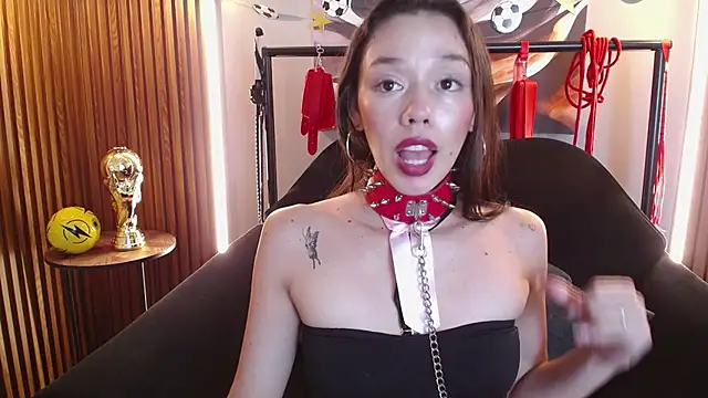 Doll4anall webcam