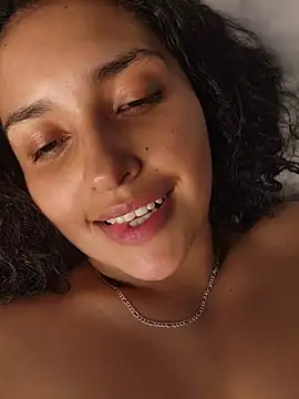 Lucy_Marin webcam
