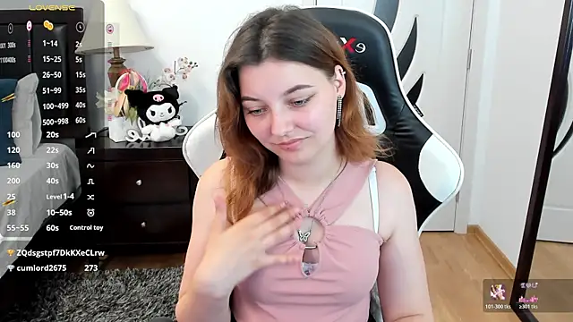 pretty_little_thing webcam