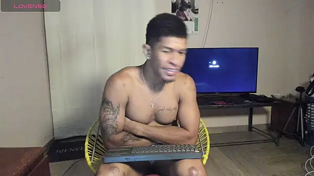 antonio_aguilarx webcam