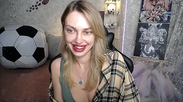 NickyAdamidi webcam