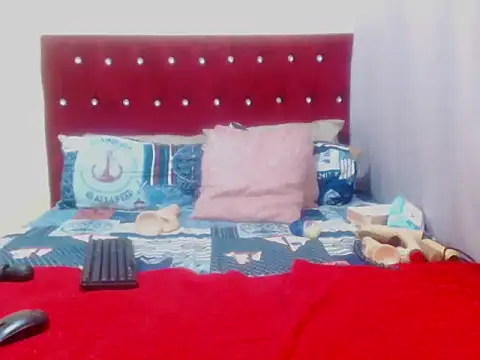 Ebonyblackbootyclitt83 webcam