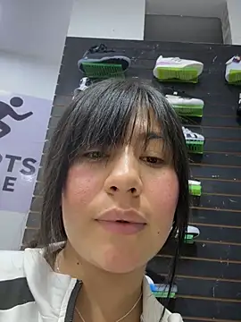 kim_monti live sex cam