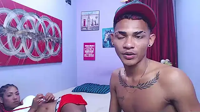 black_twinks's live room