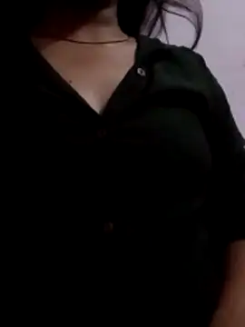 TRISHA0404 webcam