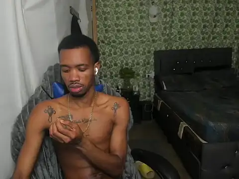 Kofi_exotic_2 webcam