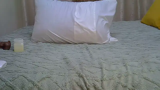 JeyBerriee live cam on StripChat