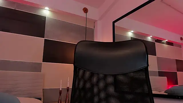 zara_jackson - Zara_Jackson's free webcam - UK Sex Cams