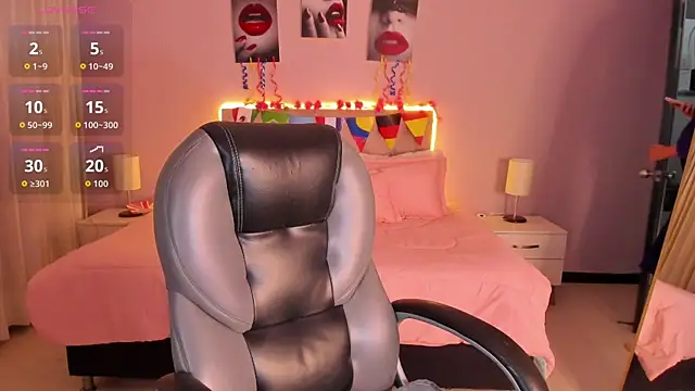 Watch Emily_Warren_ live on EroticFlix - High definition streams