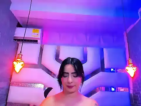 RubyEvanns live cam on StripChat
