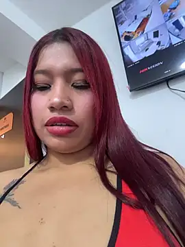 Watch Cherry_Charlottee live on EroticFlix - High definition streams