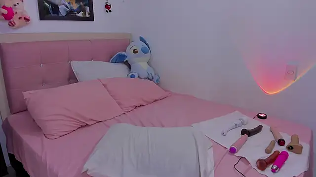 Watch maryalelove live on EroticFlix - High definition streams