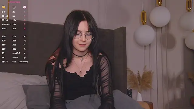 Watch AmyRivers live on EroticFlix - High definition streams
