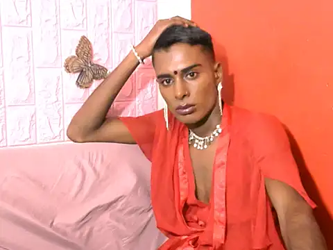 Indianglamorous_2 live cam on StripChat