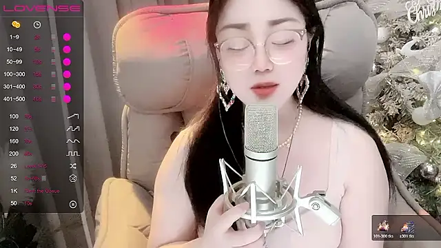 Monica-666888- webcam